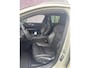 Volvo V60 2.0 T5 Momentum | Trekhaak | Lederen Bekleding | Eletkrische Achterklep | Cruise Control | Navigatie | Apple Carplay | Android Auto | Privacy Glass | Lichtmetalen Velgen 18 inch