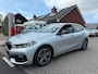 BMW 1-Serie 118i High Executive. RIJKLAARPRIJS! TREKHAAK/AUTOMAAT/SPORTSTOELEN