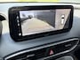Hyundai Santa Fe 1.6 T-GDI PHEV Premium Sky / 7 personen / Elektrisch glazen panorama-dak / Automaat / All-season banden / Navigatie / Apple Carplay/Android Auto / Stoel verwarming/verkoeling / Airco separaat achter / Achter stoelverwarming / Cruise Control /