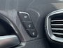 Hyundai Santa Fe 1.6 T-GDI PHEV Premium Sky / 7 personen / Elektrisch glazen panorama-dak / Automaat / All-season banden / Navigatie / Apple Carplay/Android Auto / Stoel verwarming/verkoeling / Airco separaat achter / Achter stoelverwarming / Cruise Control /