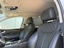 Hyundai Santa Fe 1.6 T-GDI PHEV Premium Sky / 7 personen / Elektrisch glazen panorama-dak / Automaat / All-season banden / Navigatie / Apple Carplay/Android Auto / Stoel verwarming/verkoeling / Airco separaat achter / Achter stoelverwarming / Cruise Control /