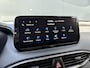 Hyundai Santa Fe 1.6 T-GDI PHEV Premium Sky / 7 personen / Elektrisch glazen panorama-dak / Automaat / All-season banden / Navigatie / Apple Carplay/Android Auto / Stoel verwarming/verkoeling / Airco separaat achter / Achter stoelverwarming / Cruise Control /