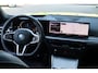 BMW 3-Serie 330e xDrive M-sport Pro Tansanitblau HUD ambiance verl. leer+vw stuurverw el.klep camera's