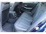 BMW 3-Serie 330e xDrive M-sport Pro Tansanitblau HUD ambiance verl. leer+vw stuurverw el.klep camera's