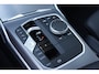 BMW 3-Serie 330e xDrive M-sport Pro Tansanitblau HUD ambiance verl. leer+vw stuurverw el.klep camera's