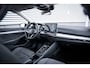 Volkswagen Golf Life Edition eHybrid | 'App-Connect' draadloze smartphone integratie | Achterbank in ongelijke delen neerklapbaar incl. middenarmsteun en doorlaadmogelijkheid | Achterlichten LED