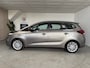 Kia Carens 1.6 GDi DynamicPlusLine Airco, 7-persoons,Trekhaak, Navigatie, LMV, Camera achteruitr.