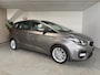 Kia Carens 1.6 GDi DynamicPlusLine Airco, 7-persoons,Trekhaak, Navigatie, LMV, Camera achteruitr.