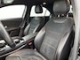 Mercedes-Benz A-klasse 200 Business Solution AMG (NAVIGATIE, CAMERA, STOELVERWARMING, DODEHOEK)