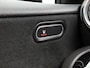 Mercedes-Benz A-klasse 200 Business Solution AMG (NAVIGATIE, CAMERA, STOELVERWARMING, DODEHOEK)