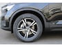 Volvo XC40 2.0 B3 Mild Hybrid Business Edition | Harman/Kardon | Getint Glas | BLIS | Google | Stoelverwarming | Stuurverwarming | Adaptieve Cruise Control | Pilot Assist | Lane Assist | Driver Understanding | 360 Graden Camera | 18-Inch Lichtmetalen Velgen