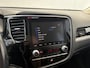 Mitsubishi Outlander 2.4 PHEV Intense+ / Stoel/Stuurverwarming / Climate control / Glazen schuif-/kanteldak / Trekhaak geremd trekgewicht 1500 kg / Navigatie / Bluetooth /