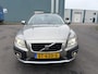 Volvo XC70 2.4 D5 Summum 4X4 Automaat 225 PK. Zeer goed onderhouden auto in een hele mooie staat !!! Alle keuringen toegestaan !!
