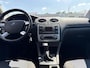 Ford Focus Wagon 1.6-16V Futura Business PACK, climatronic, cruisecontrol, pdc, trekhaak, verwarmde stolen en voorruit, nette auto, nieuwe APK,