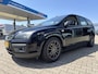 Ford Focus Wagon 1.6-16V Futura Business PACK, climatronic, cruisecontrol, pdc, trekhaak, verwarmde stolen en voorruit, nette auto, nieuwe APK,