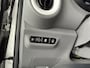 Kia Picanto 1.2 X-Line / Sparkling Silver / Navi / Apple Car Play / Leder / electr. spiegels en ramen