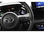 Toyota Yaris 1.5 Hybrid Executive | Stoelverwarming | Parkeersensoren | Leder - Stof bekleding |