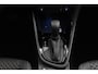 Toyota Yaris 1.5 Hybrid Executive | Stoelverwarming | Parkeersensoren | Leder - Stof bekleding |