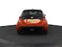 Toyota Yaris 1.5 Hybrid Executive | Stoelverwarming | Parkeersensoren | Leder - Stof bekleding |