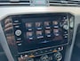Volkswagen Passat Variant 1.5TSI 150PK Elegance Business R Pano Camera ACC Led Trekhaak