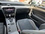 Volkswagen Passat Variant 1.5TSI 150PK Elegance Business R Pano Camera ACC Led Trekhaak