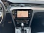 Volkswagen Passat Variant 1.5TSI 150PK Elegance Business R Pano Camera ACC Led Trekhaak