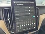 Volvo XC60 2.0 T6 Plug-in hybrid AWD Ultra Dark | Luchtvering | Bowers & Wilkins audio | Trekhaak | Stoelventilatie |