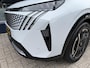 Peugeot E-3008 GT Avantage 210 73 kWh | Nieuwe Auto | Tot 8 jaar Garantie | 525 KM WLTP | Alcantara Bekleding | Stoel & Stuurverwarming + Massage | LED Matrix Verlichting | Navigatie | 20" Lichtmetalen Velgen | 360 Graden Camera | Dode Hoek Detectie | Adaptieve Cruise Control | Hoge Zitpositie |