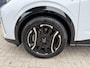 Peugeot E-3008 GT Avantage 210 73 kWh | Nieuwe Auto | Tot 8 jaar Garantie | 525 KM WLTP | Alcantara Bekleding | Stoel & Stuurverwarming + Massage | LED Matrix Verlichting | Navigatie | 20" Lichtmetalen Velgen | 360 Graden Camera | Dode Hoek Detectie | Adaptieve Cruise Control | Hoge Zitpositie |