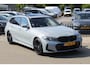 BMW 3-Serie Touring 330e xDrive M-Sport | Panoramadak | Trekhaak