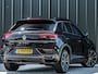 Volkswagen T-Roc 1.5 TSI Sport Business R | Camera | Adaptieve Cruise | Stoelverwarming | Trekhaak | Automaat | Blind Spot-sensor | Lane Assist |