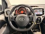 Toyota Aygo 1.0 VVT-i x-play | Achteruitrijcamera | Bluetooth | Dealeronderhouden |