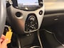Toyota Aygo 1.0 VVT-i x-play | Achteruitrijcamera | Bluetooth | Dealeronderhouden |