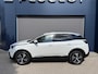 Peugeot 3008 1.2 Turbo 130PK Allure | Automaat | Trekhaak 1200KG | Electrische Achterklep | Glazen Schuif-Kantel Panoramdak | Navigatie | Climate Control | Camera | LED Dagrijverlichting | DAB+ Radio | Cruise Control | Hoge Zitpositie | Digitaal Dashboard | Parkeersensoren | 18" Lichtmetalen Velgen | GT Uitlaatsierstukken |