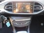 Peugeot 308 1.2 E-THP BLUE LEASE