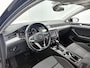 Volkswagen Passat Variant 1.5 TSI Life Business + 150 PK | Automaat | Parkeersensoren voor en achter | Cruise Control Adaptief | Climate Control | Apple Carplay | Android Auto | Elektrisch inklapbare spiegels |