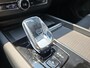 Volvo XC60 2.0 T6 Plug-in hybrid AWD Plus Black Edition | Panoramadak | Head-up Display | 360 Camera | Sportstoelen |