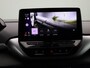Volkswagen ID.4 Life 77 kWh 204 PK | SoH 93% | Climate Control | Stoelverwarming | Stuurverwarming | Cruise Control Adaptief | Parkeersensoren Voor + Achter | Navigatie | Apple Carplay | Android Auto |