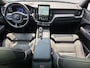Volvo XC60 2.0 T8 Plug-in hybrid AWD Ultra Black Edition | Trekhaak | Panoramadak | Stoelverwarming| 360 Camera |
