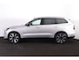 Volvo EX90 Twin Motor Performance Ultra 7p. 111 kWh - Luchtvering - Panoramadak - IntelliSafe Assist & Surround - 360º Camera - Bose audio - Verwarmde voorstoelen, stuur & achterbank - Parkeersensoren voor & achter - Head up display - Inklapbare trekhaak - 21' LMV