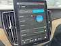 Volvo XC60 2.0 T6 Plug-in hybrid AWD Ultra Dark | Luchtvering | Bowers & Wilkins audio | Trekhaak | Stoelventilatie |