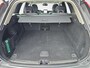 Volvo XC60 2.0 T6 Plug-in hybrid AWD Ultra Dark | Luchtvering | Bowers & Wilkins audio | Trekhaak | Stoelventilatie |