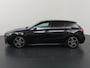 Mercedes-Benz A-klasse 180 AMG Line | Night | Burmester | Sfeerverlichting | Dodehoekassistent | Multibeam LED |