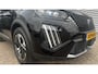 Peugeot 2008 1.2 HYBRID 145PK GT PACK AUTOMAAT / NAVI / LEDER / CLIMA / LED / PDC / 17" LMV / KEYLESS / 360° CAMERA / ADAPT. CRUISECONTROL / 1E EIGENAAR / NIEUWSTAAT !!