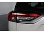 Toyota RAV4 2.5 Hybrid AWD Bi-Tone | Dealer Onderhouden! | Stoel/stuurverwarming | Navi | Clima | Camera | Cruise Adaptive | LED | Keyless | Lichtmetalen Velgen