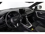 Toyota RAV4 2.5 Hybrid AWD Bi-Tone | Dealer Onderhouden! | Stoel/stuurverwarming | Navi | Clima | Camera | Cruise Adaptive | LED | Keyless | Lichtmetalen Velgen