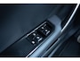 MG MG4 Electric Luxury 64 kWh | 360 Graden Camera | Parkeersensoren | Warmtepomp | Elektrisch Verstelbare Stoel | LED Koplampen | Navigatie | Cruise Control Adaptief | Dodehoekdetectie | Keyless Entry | Stoelverwarming
