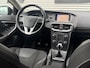Volvo V40 2.0 T2 Inscription 1e Eigenaar|Navi|Camera|Trekhaak|Stoelverw|Cruise|PDC|Clima|Goed onderhouden|APK tot 11-2026