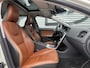 Volvo V60 2.0 D3 Summum 1e Eigenaar|Navi|Schuifdak|Clima|Leder|Trekhaak|Cruise|Stoelverwarming|APK tot 07-2027