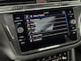 Volkswagen Tiguan 1.4 TSI eHybrid R-Line Business+ | CARPLAY | TREKHAAK | SCHUIF-KANTEL DAK |